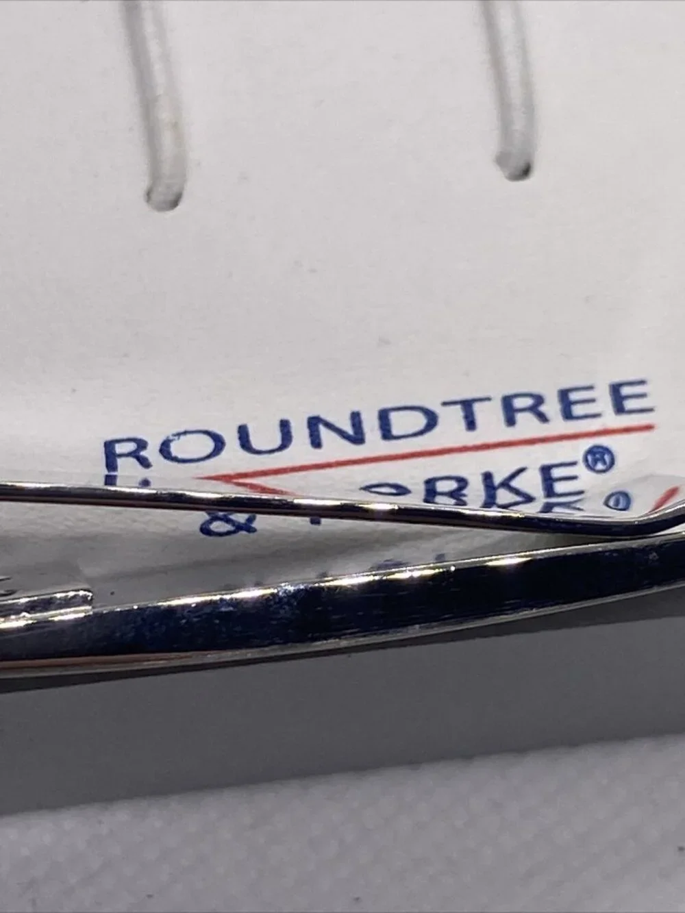 Roundtree & Yorke Silver Tone Money Clip Textured Herringbone Chevron Pattern